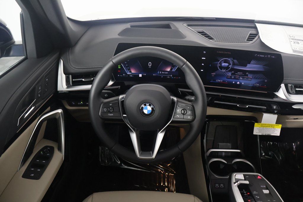 Thumbnail: 2025 BMW X1 - 3