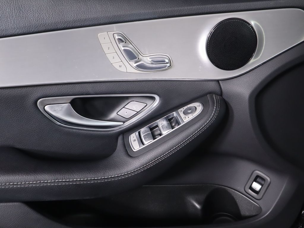 Thumbnail: 2018 Mercedes-Benz C-Class - 23