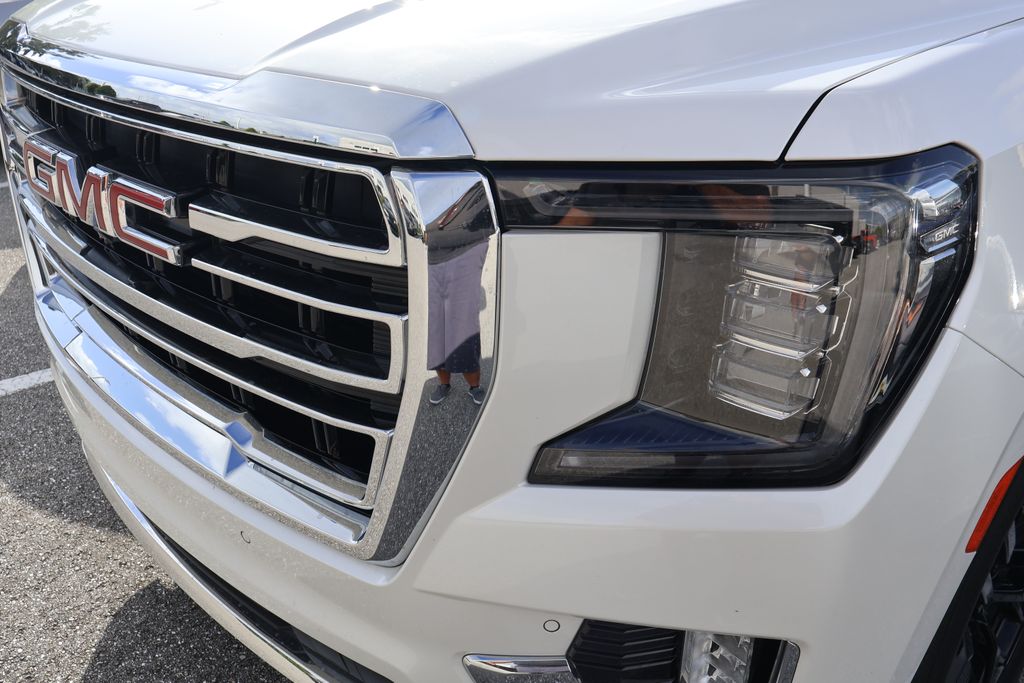 Thumbnail: 2023 GMC Yukon - 3