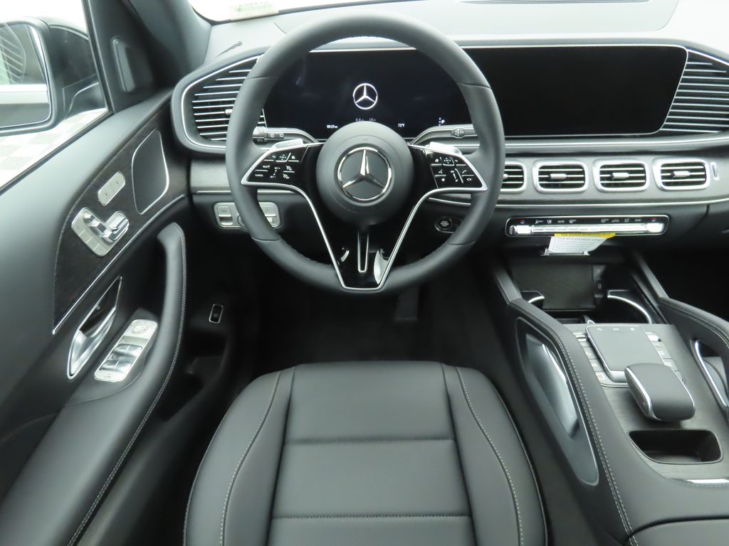 Thumbnail: 2026 Mercedes-Benz GLE - 10