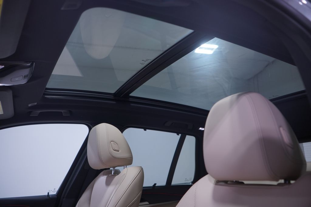 Thumbnail: 2023 BMW X3 - 8