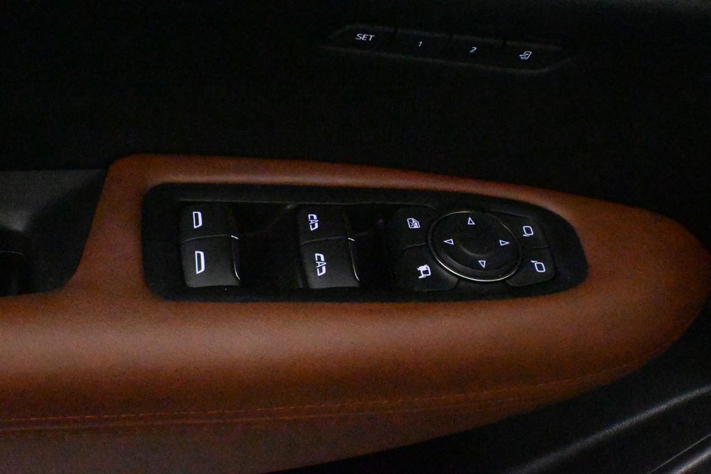 Thumbnail: 2023 Cadillac XT5 - 31