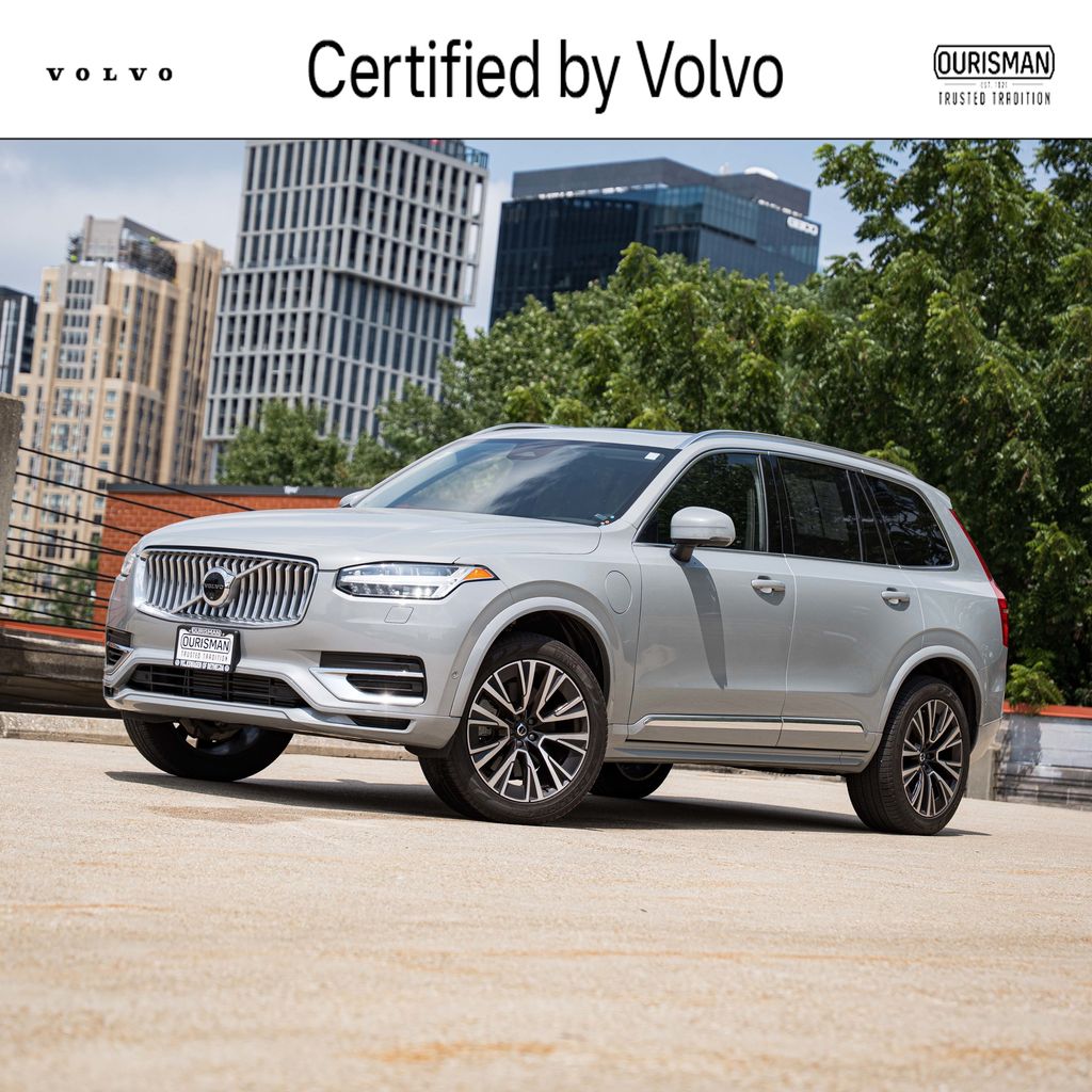 2025 Volvo XC90 Plug-In Hybrid T8 Plus