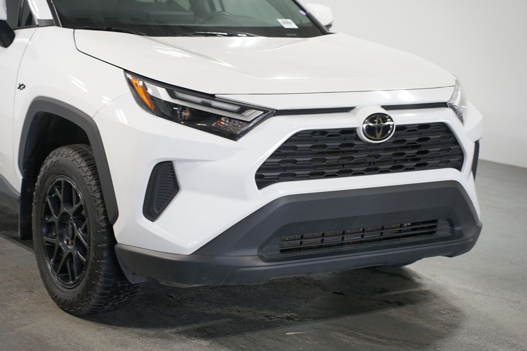 Thumbnail: 2024 Toyota RAV4 - 4