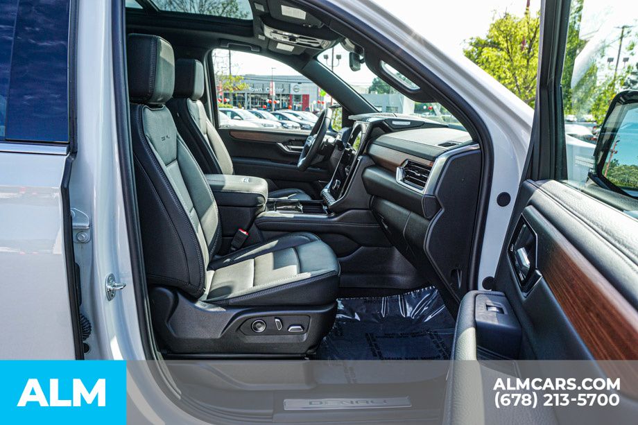 2025 Gmc Yukon Denali photo 23