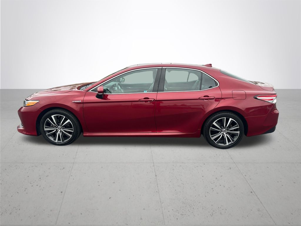 2018 Toyota Camry Hybrid XLE