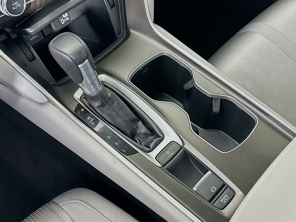 Thumbnail: 2019 Honda Accord - 16