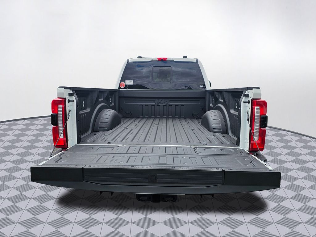 New 2025 White Ford Lariat image 17