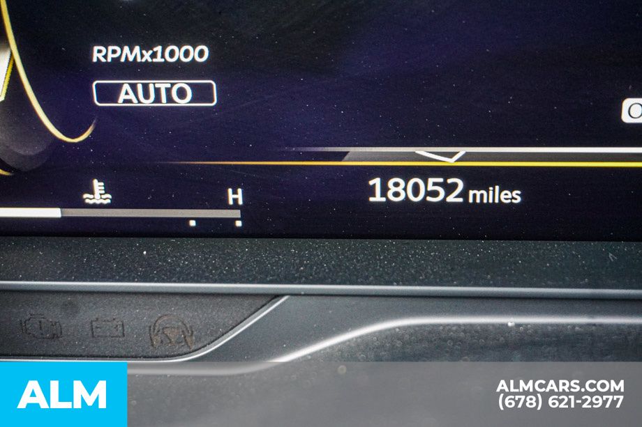 Used 2026 Green INFINITI LUXE image 65