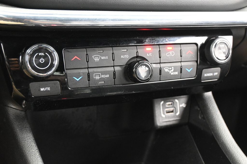 Used 2022 Redline Pearlcoat Jeep High Altitude image 20