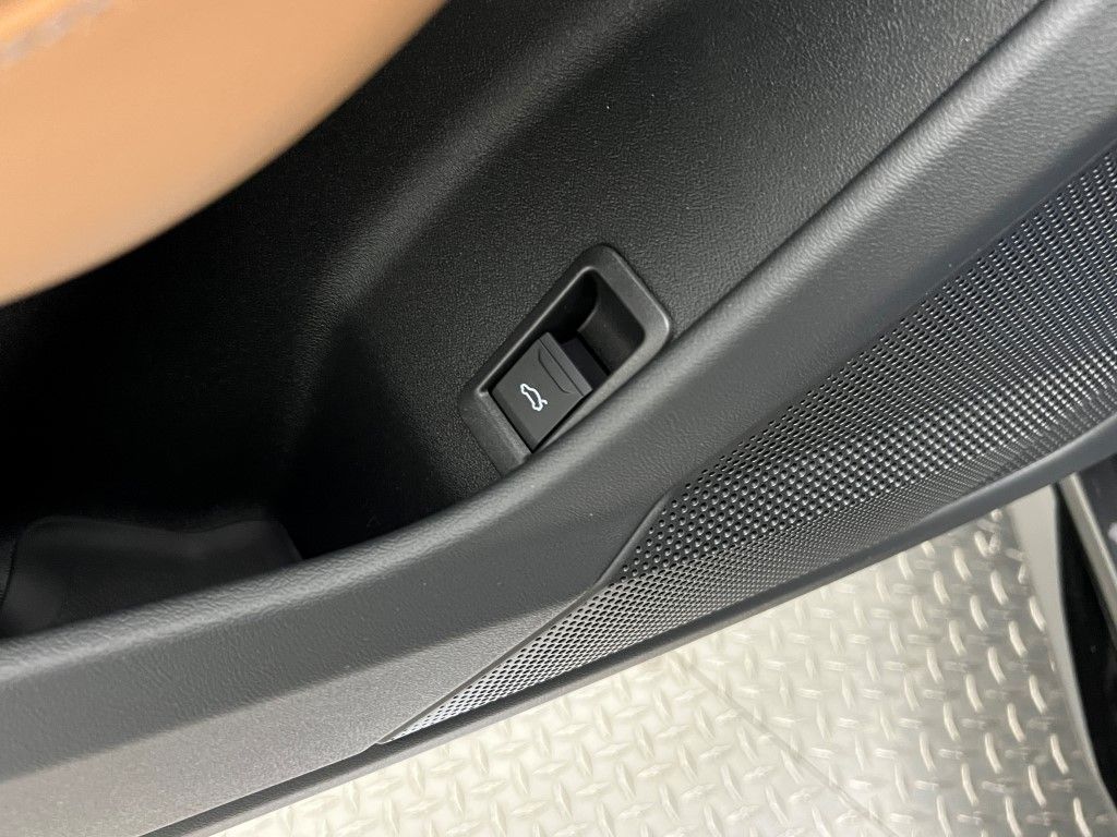 Thumbnail: 2026 Audi A6 - 32