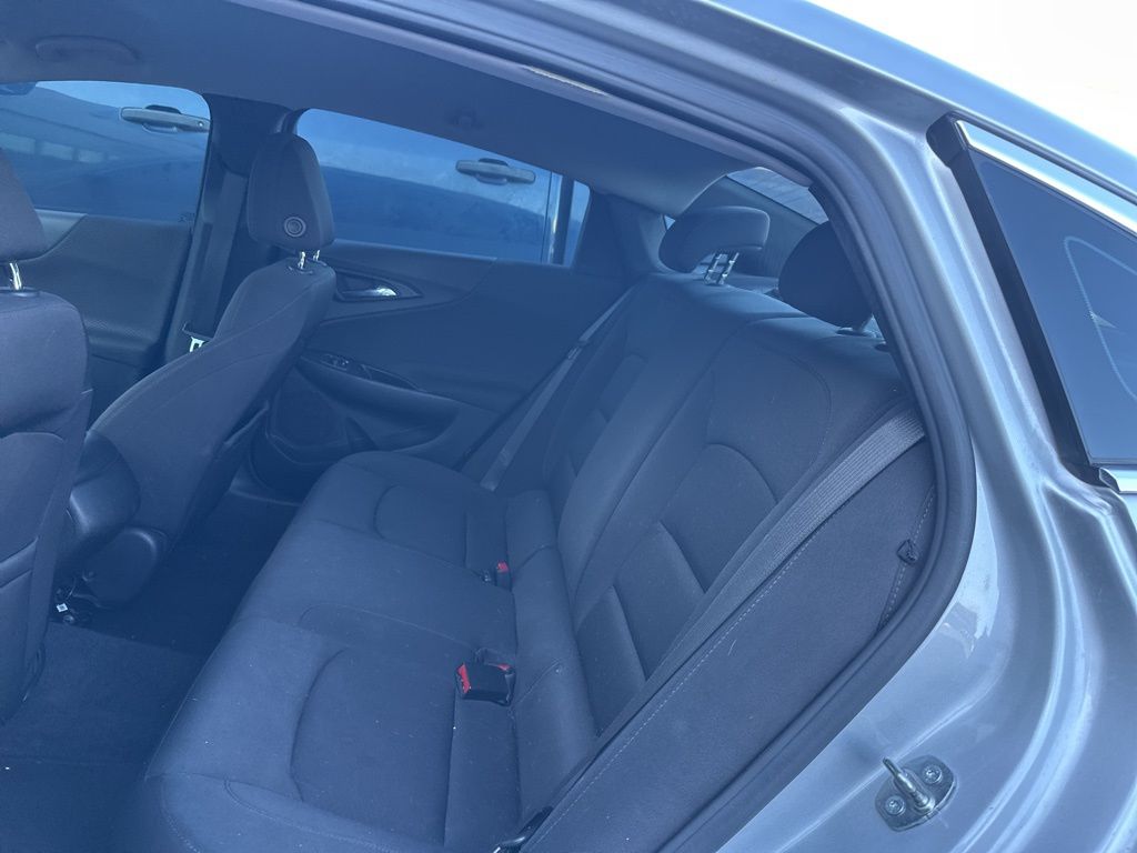 Thumbnail: 2021 Chevrolet Malibu - 9