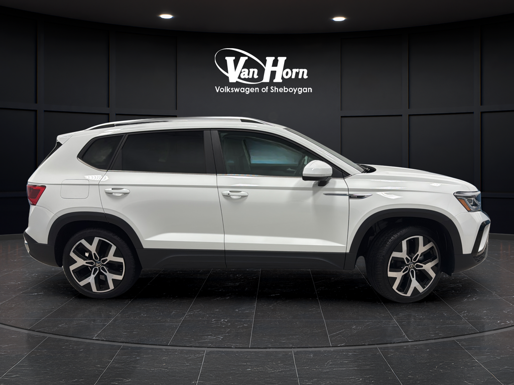 Used 2023 Pure White Volkswagen 1.5T SEL image 2