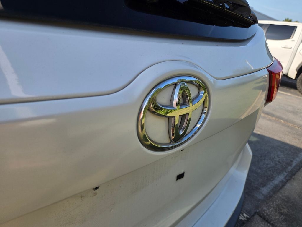Used 2018 Toyota Highlander SUV