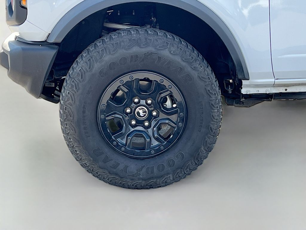 Used 2023 White Ford Wildtrak image 29
