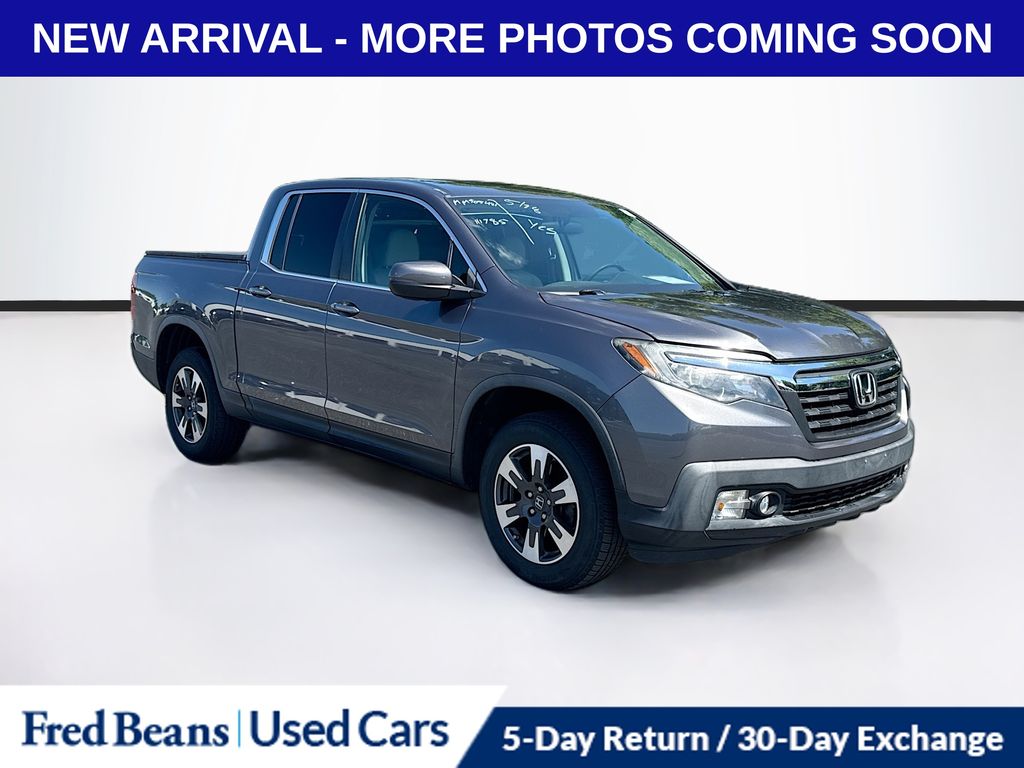 Gray (Modern Steel Metallic) 2017 Honda Ridgeline RTL AWD Pickup Truck All-Wheel Drive 6-Speed Automatic