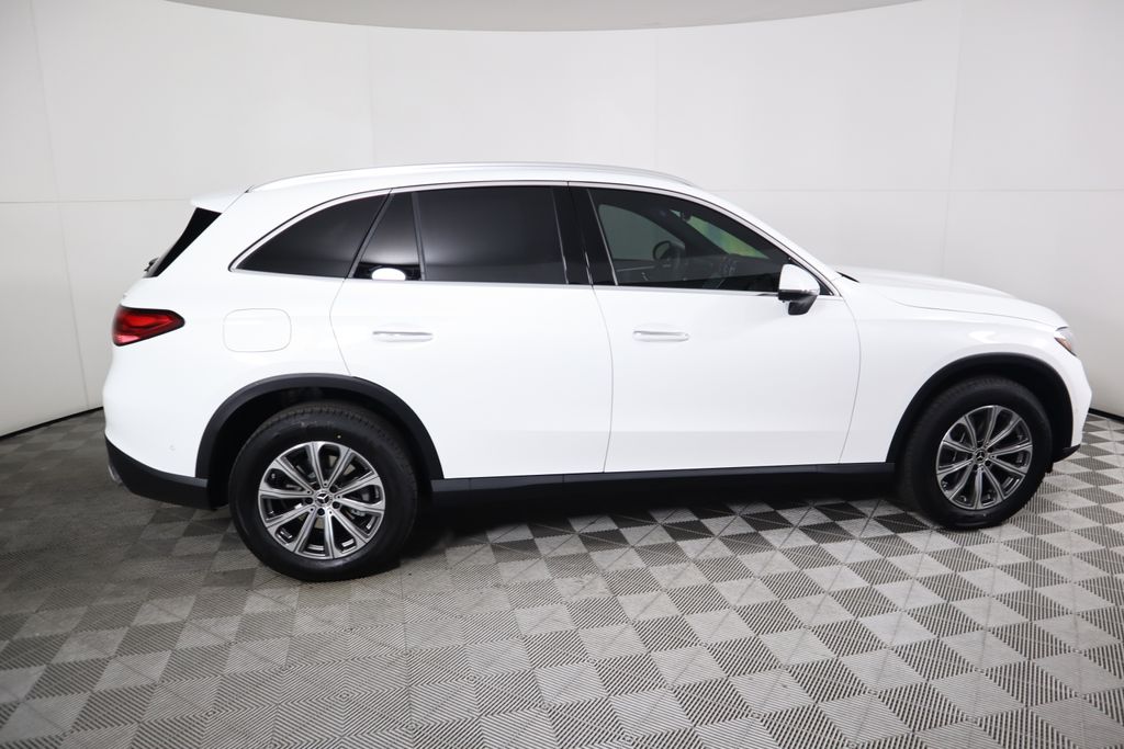 Thumbnail: 2025 Mercedes-Benz GLC - 4