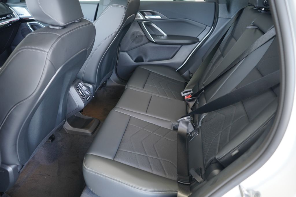 Thumbnail: 2025 BMW X1 - 19