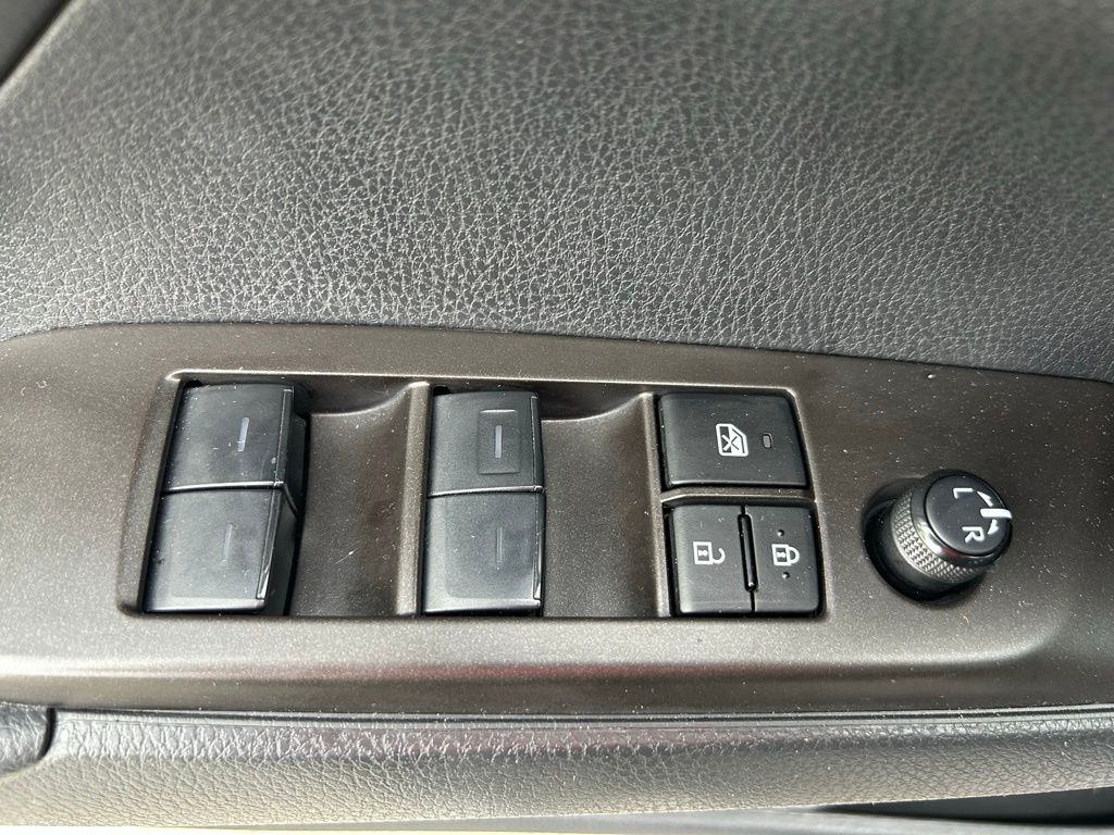 Thumbnail: 2024 Toyota Camry - 16