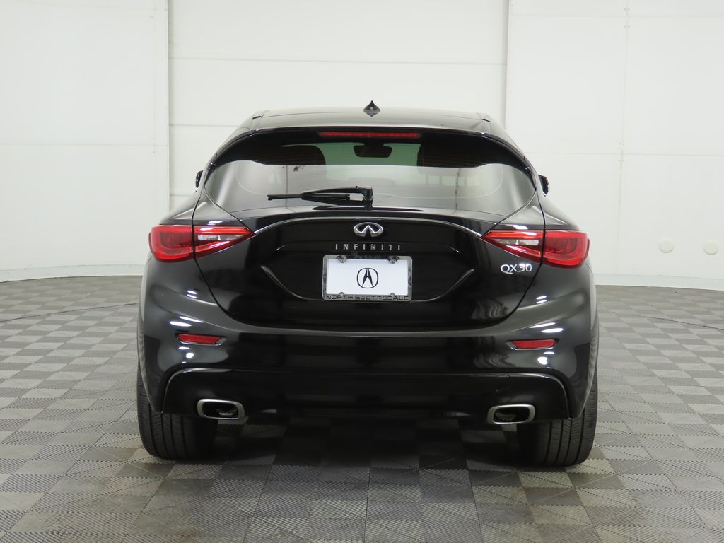 2018 INFINITI QX30 Luxury 6