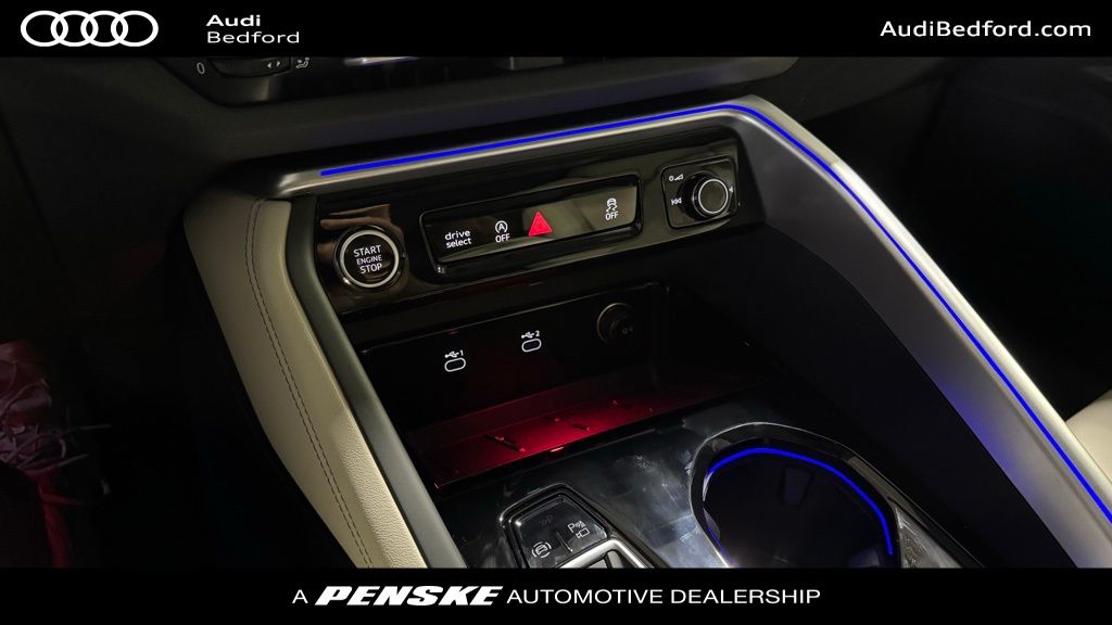 Thumbnail: 2025 Audi Q5 - 16