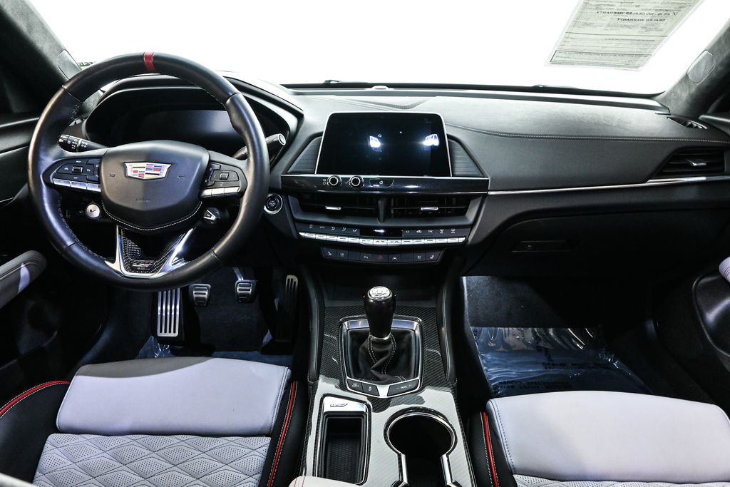 2022 Cadillac CT4 V-Series 21