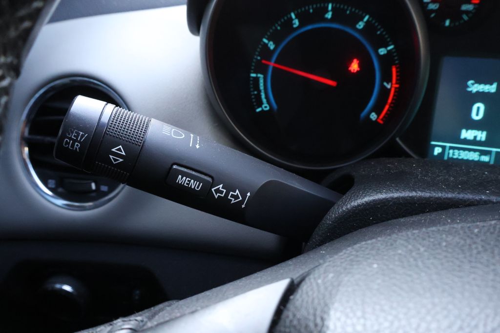 Thumbnail: 2012 Chevrolet Cruze - 20