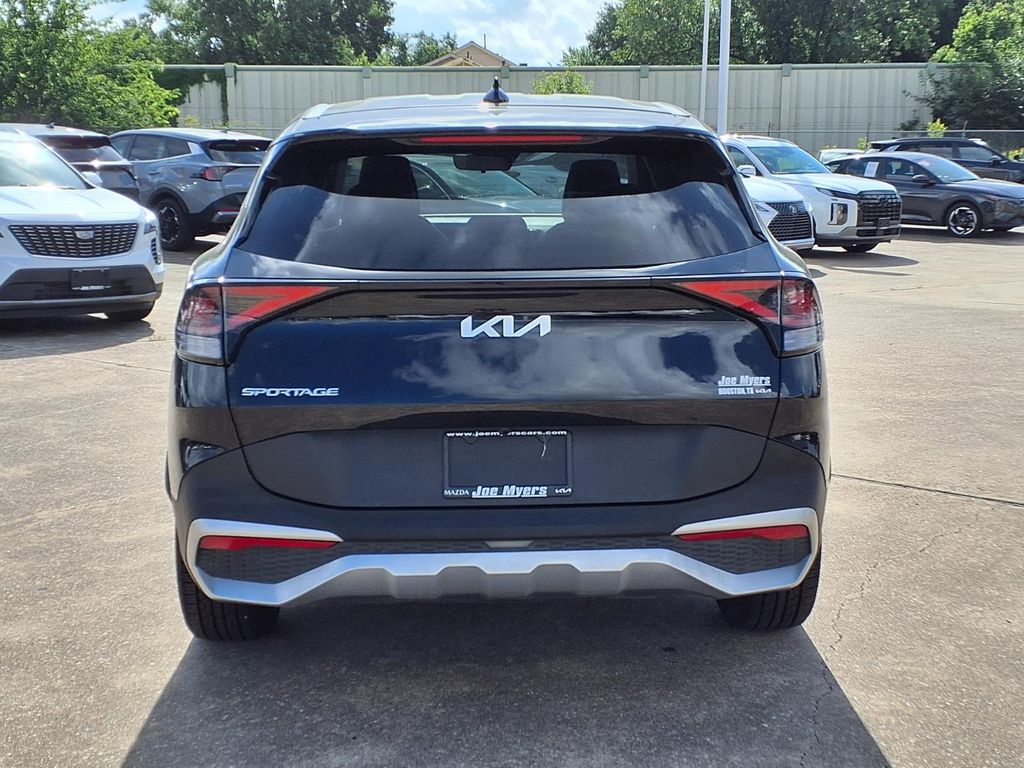 2025 Kia Sportage EX - 7