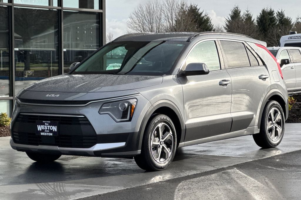 used 2025 Kia Niro car, priced at $25,980