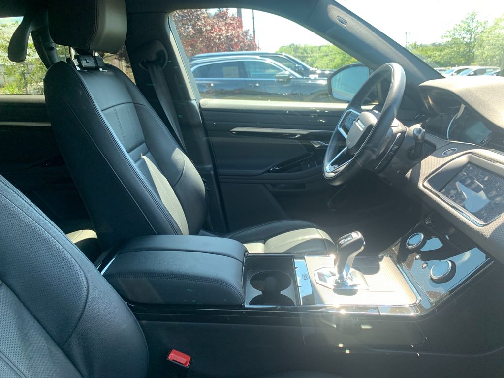 Thumbnail: 2022 Land Rover Range Rover Evoque - 4