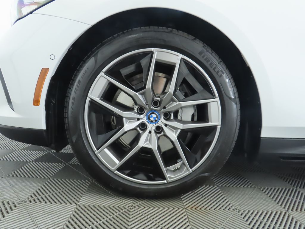 2024 BMW i5 eDrive40 31