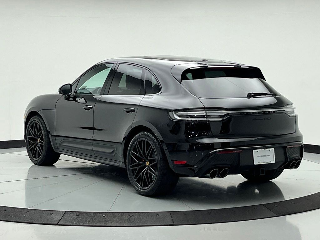 Thumbnail: 2025 Porsche Macan - 3