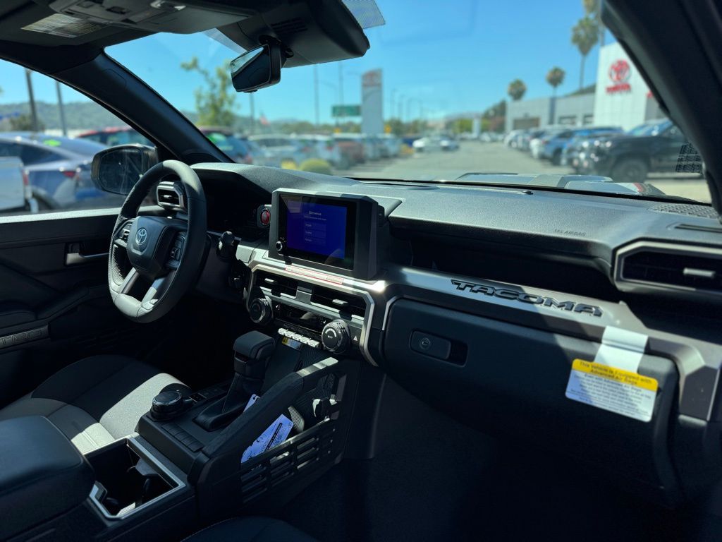 2025 Toyota Tacoma TRD Sport Double Cab photo 4