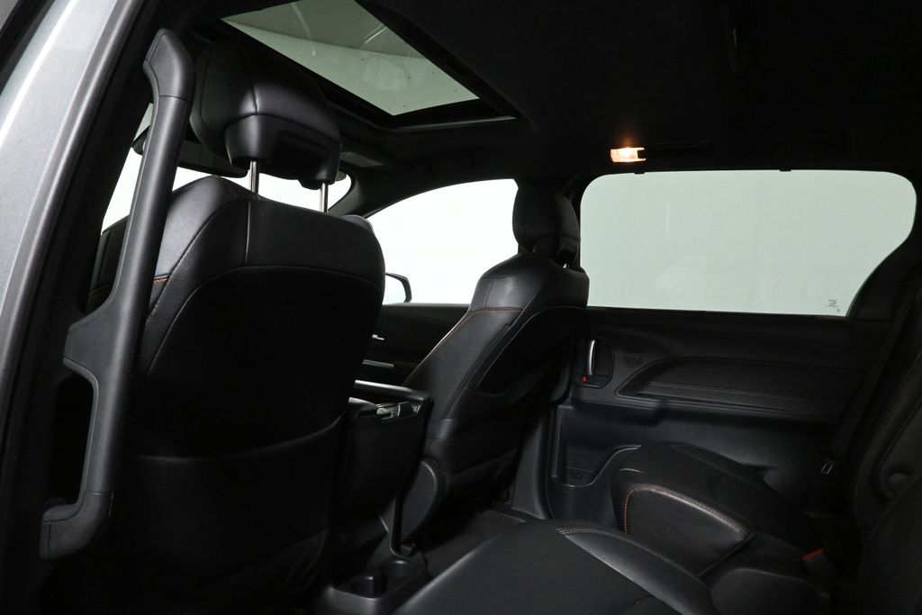 Thumbnail: 2021 Toyota Sienna - 31