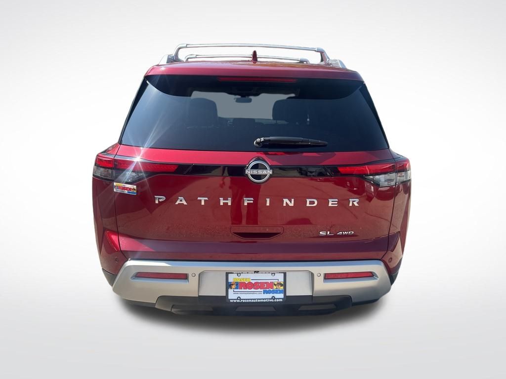 2023 Nissan Pathfinder SL photo