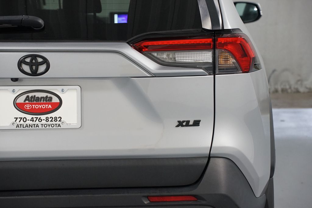 Thumbnail: 2024 Toyota RAV4 - 10