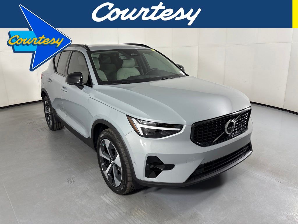 2026 Volvo XC40