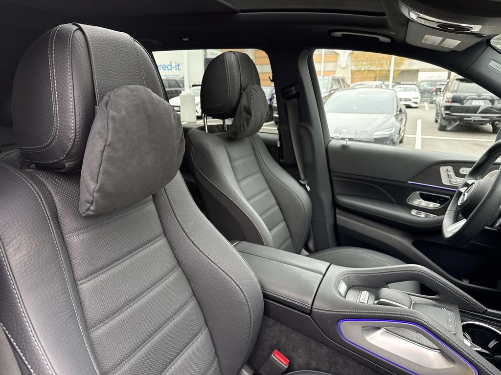 Thumbnail: 2025 Mercedes-Benz GLS - 23