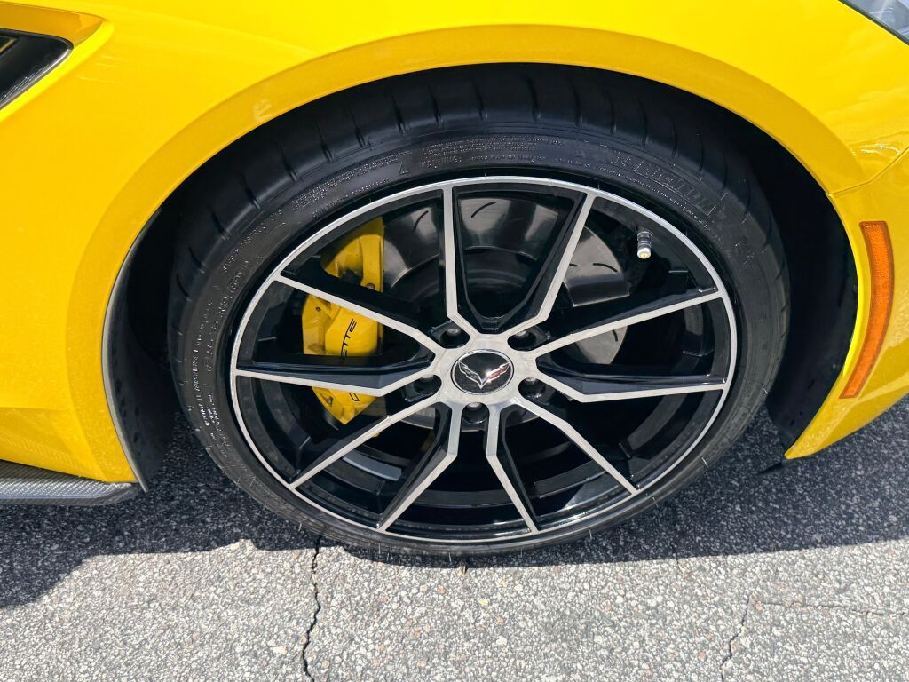 Thumbnail: 2015 Chevrolet Corvette - 14