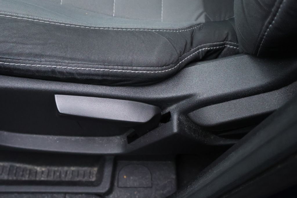 Thumbnail: 2013 Ford Escape - 14