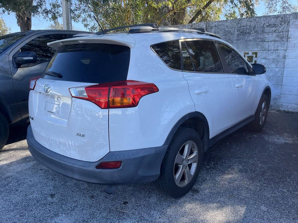 2013 Toyota RAV4 XLE 2