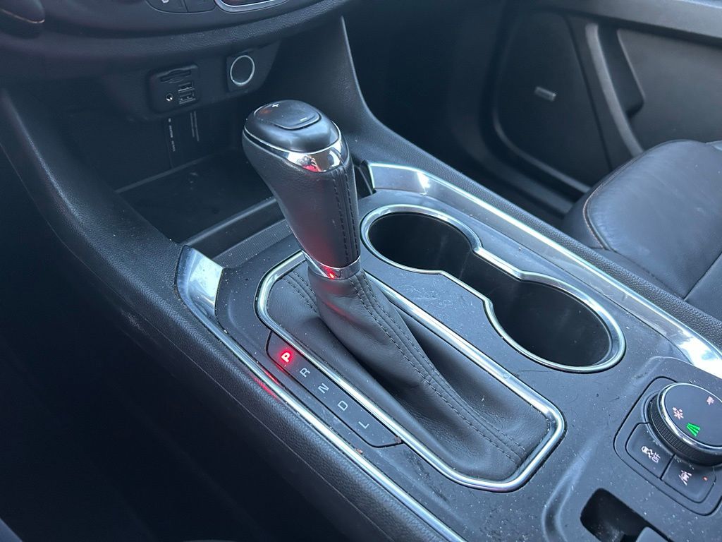 Thumbnail: 2020 Chevrolet Traverse - 28