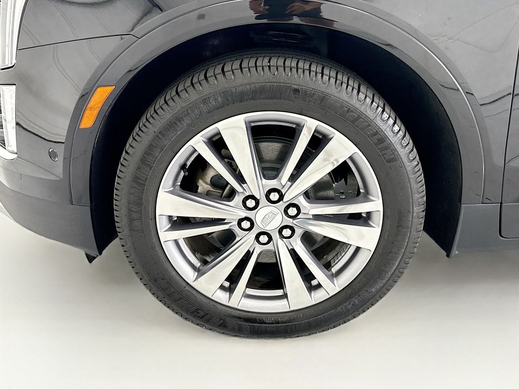 Thumbnail: 2024 Cadillac XT5 - 28