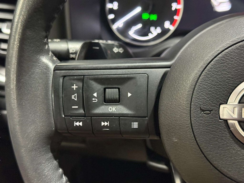 Certified Used 2024 Everest White Pearl Nissan SV image 15