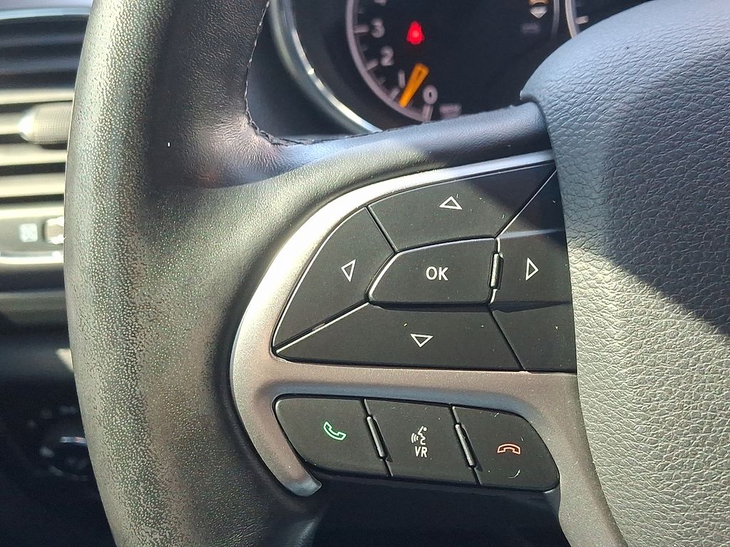 Thumbnail: 2020 Jeep Grand Cherokee - 21