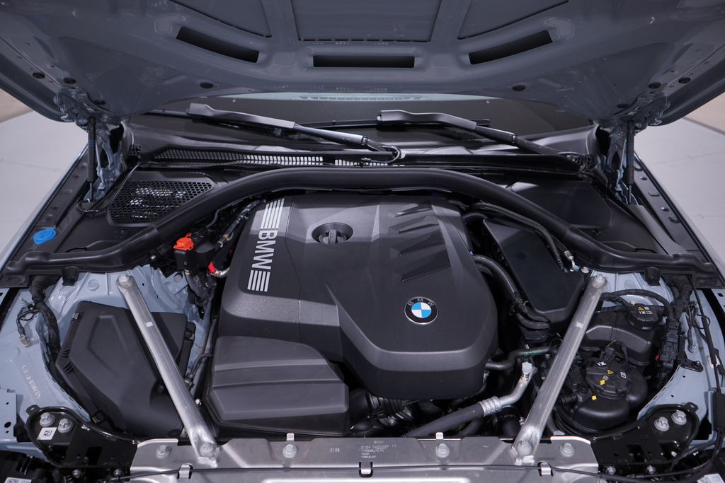 Thumbnail: 2025 BMW 4 Series - 23