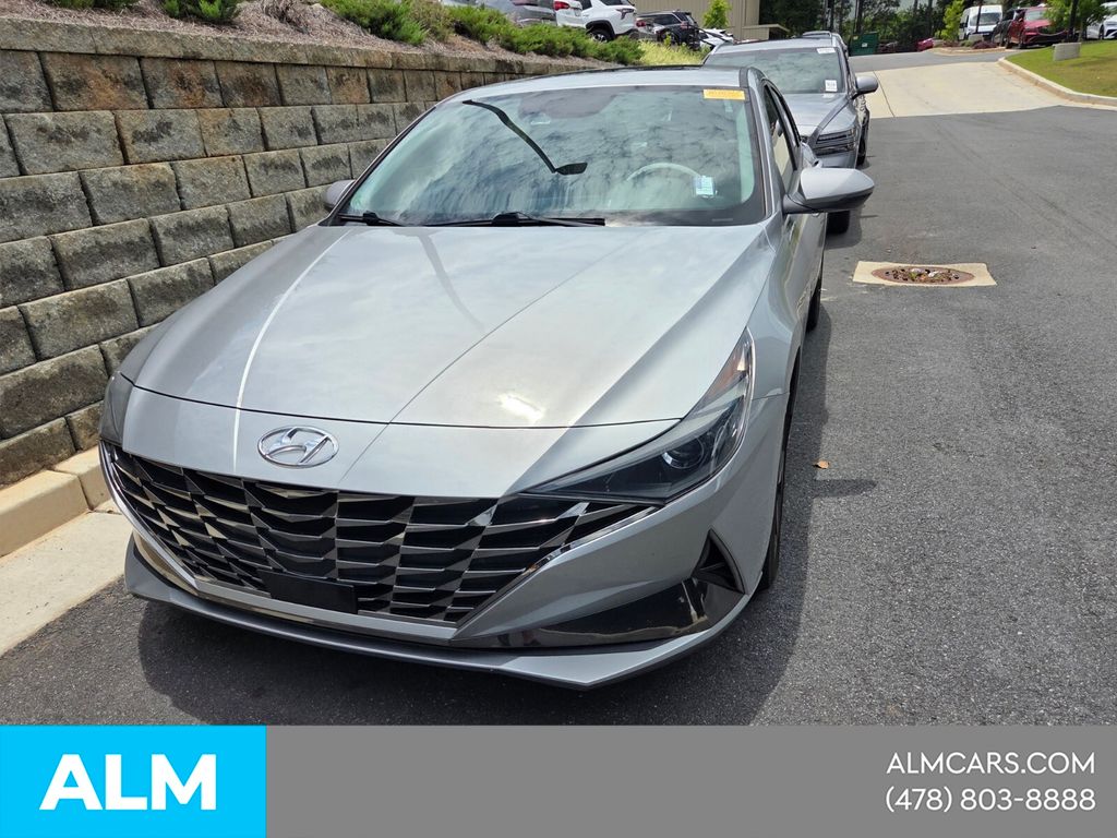 Used 2021 Silver Hyundai SEL image 14