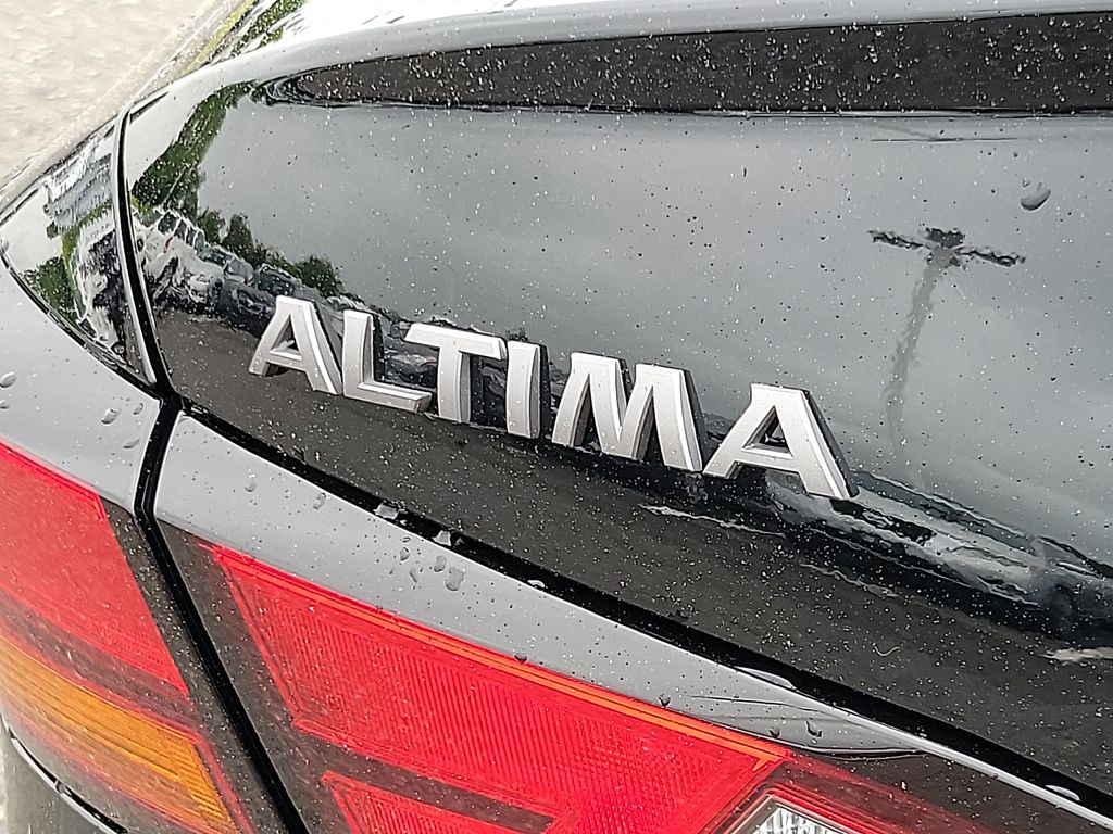 Thumbnail: 2025 Nissan Altima - 5