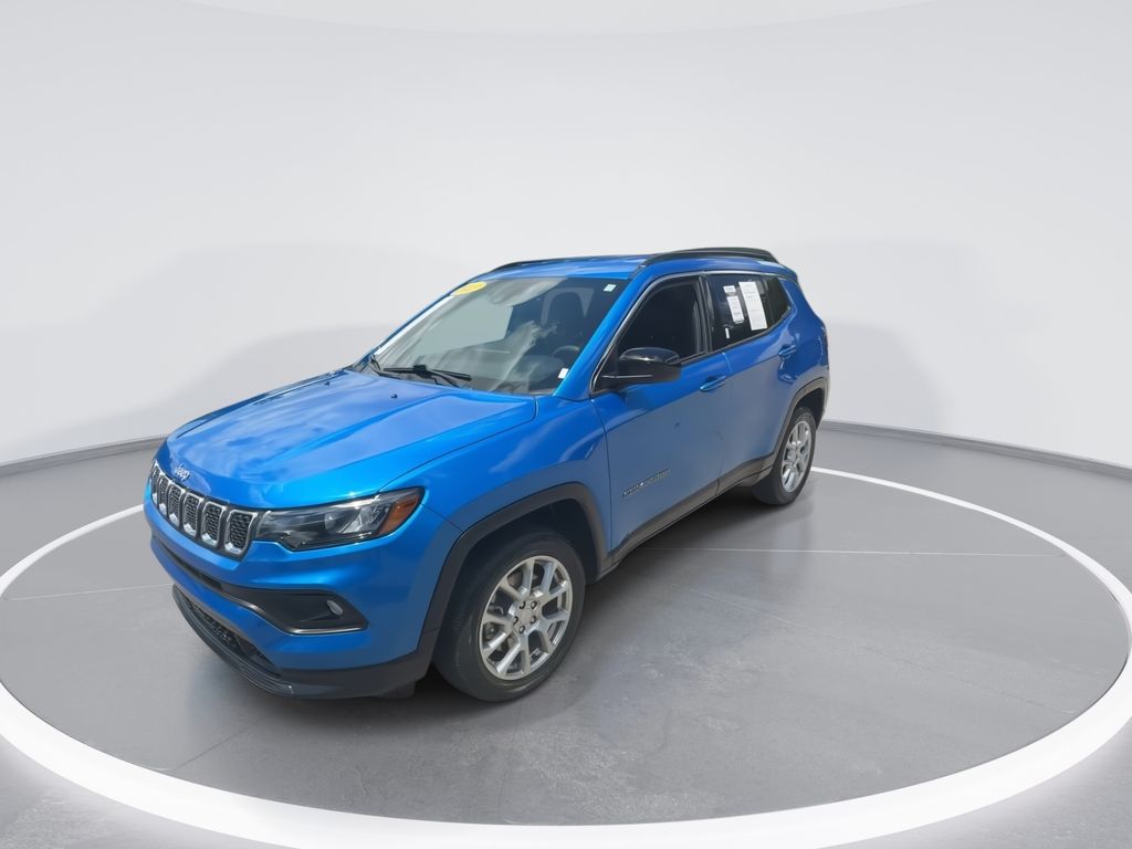 Certified Used 2023 Blue Jeep Latitude Lux image 4