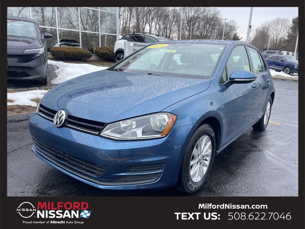 Silk Blue Metallic 2017 Volkswagen Golf TSI S 4-Door FWD Hatchback Front-Wheel Drive 6-Speed Automatic